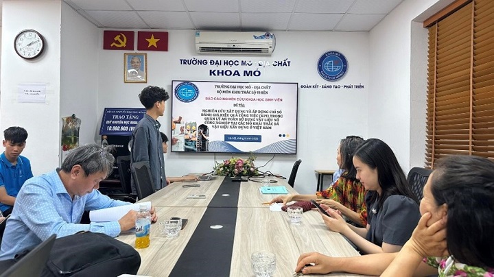 Hội nghị Khoa học Sinh viên lần thứ 38: Nơi ươm mầm tài năng và khơi nguồn sáng tạo tại Đại học Mỏ - Địa chất